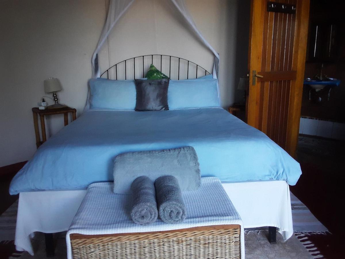 Delicious Monster Accommodation Port Saint John's Bagian luar foto