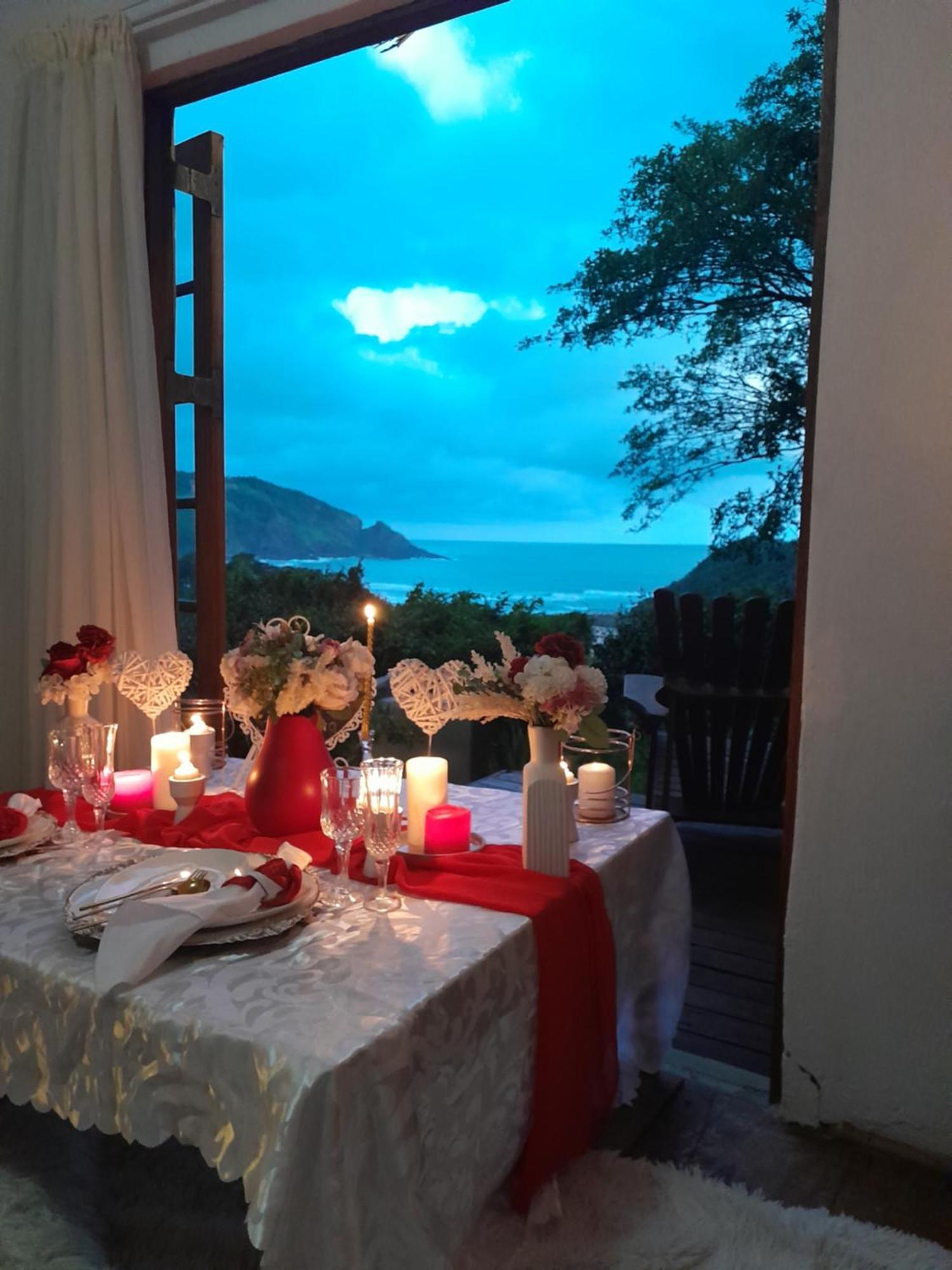 Delicious Monster Accommodation Port Saint John's Bagian luar foto