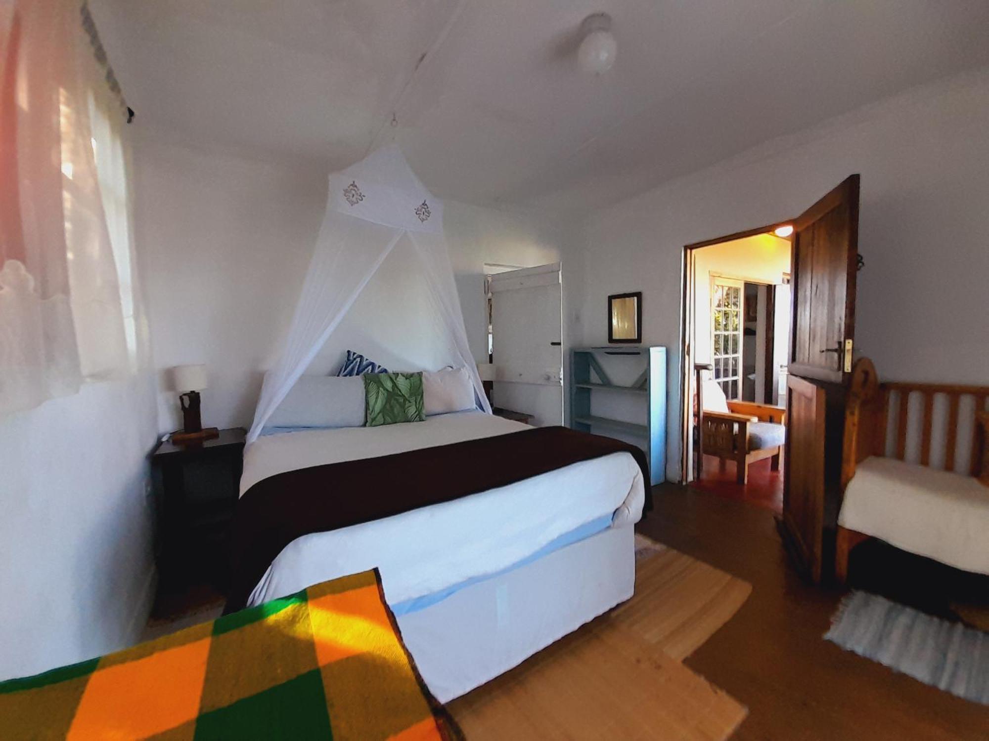 Delicious Monster Accommodation Port Saint John's Bagian luar foto