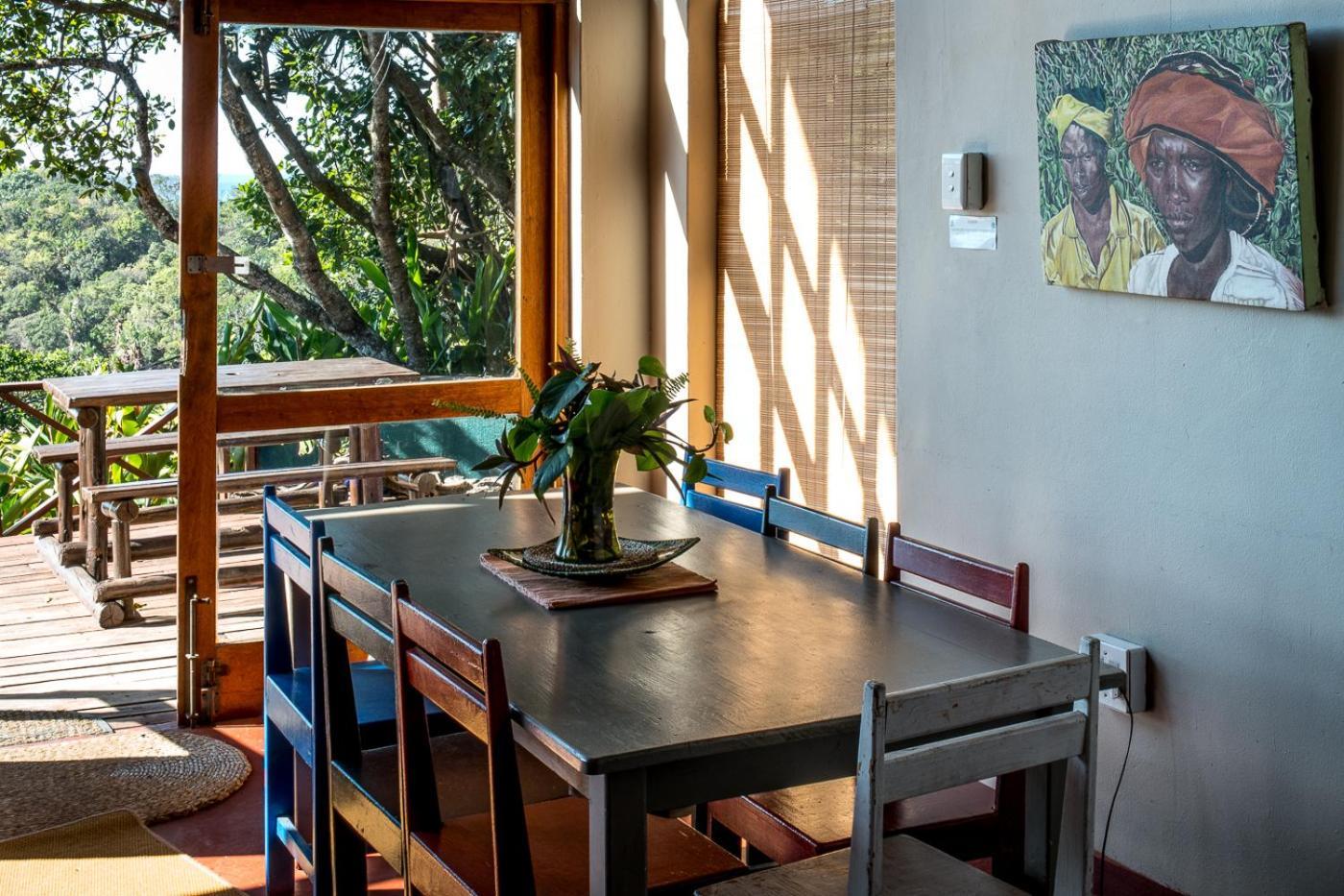 Delicious Monster Accommodation Port Saint John's Bagian luar foto
